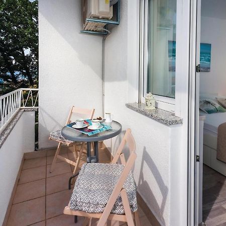 1 Bedroom Gorgeous Apartment In 奥帕提亚 外观 照片